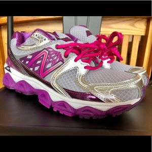 NWT New Balance Optimum Control running shoes